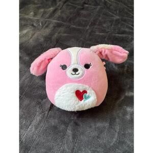 Valentine, Squishmallow Beemie the dog plush